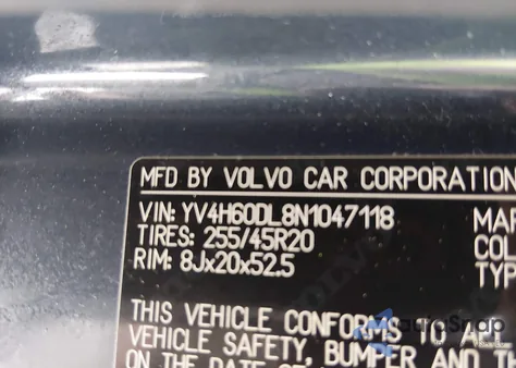 2022 Volvo Xc60 Recharge Plug-In Hybrid T8 Inscription Extended Range z USA, uszkodzony, nr VIN YV4H60DL8N1047118